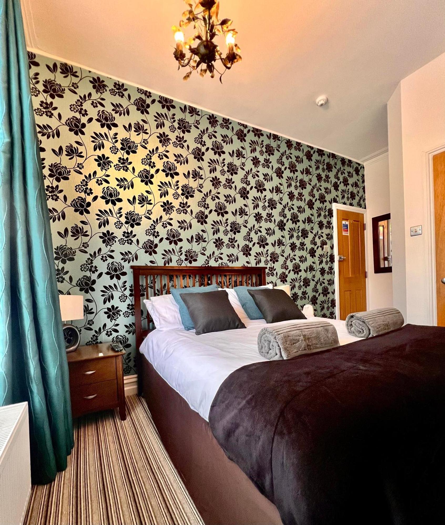 Bamboo Guesthouse Μπόρνμουθ Εξωτερικό φωτογραφία