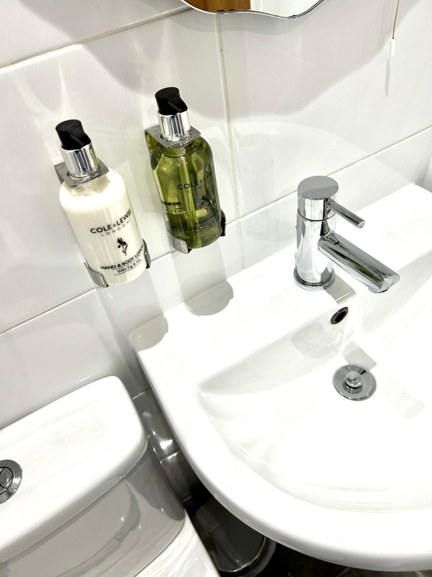 Bamboo Guesthouse Μπόρνμουθ Εξωτερικό φωτογραφία