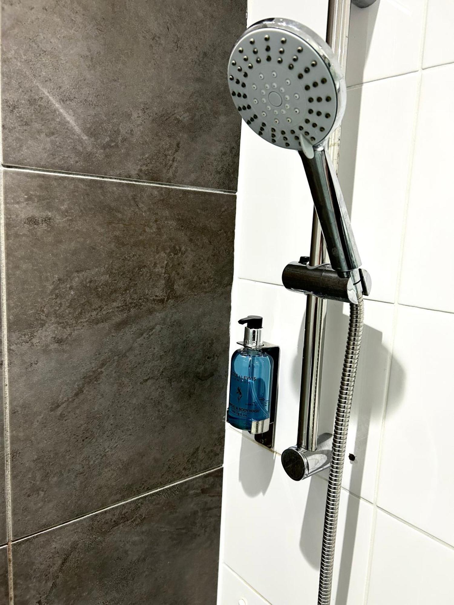 Bamboo Guesthouse Μπόρνμουθ Εξωτερικό φωτογραφία