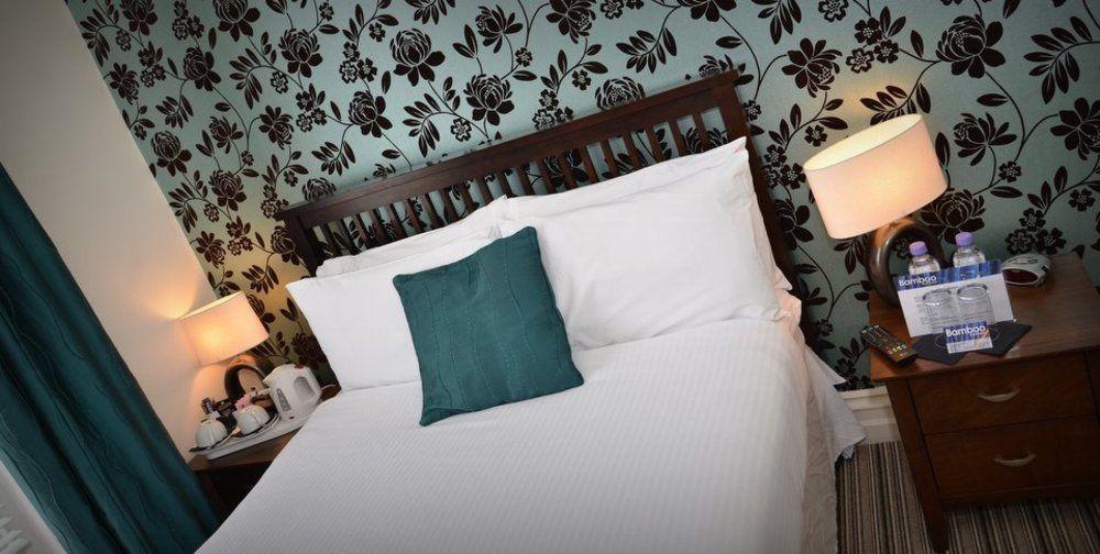 Bamboo Guesthouse Μπόρνμουθ Εξωτερικό φωτογραφία