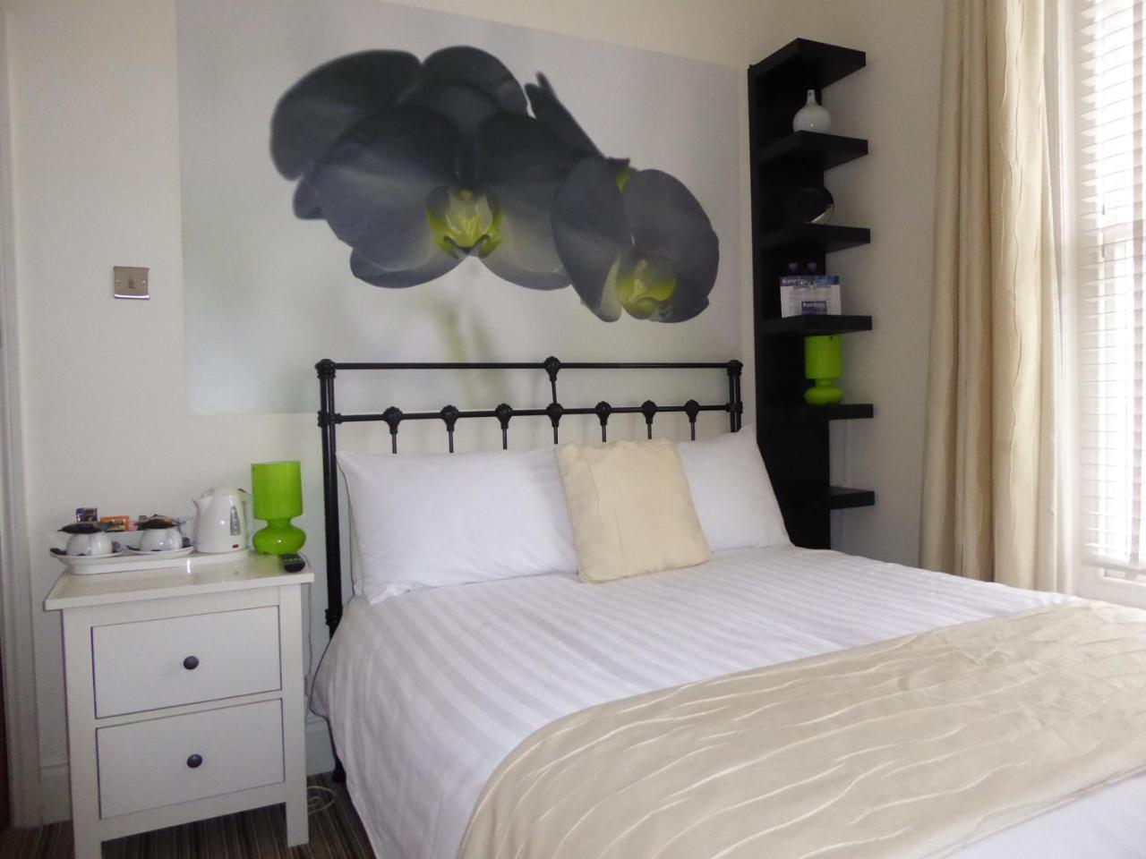 Bamboo Guesthouse Μπόρνμουθ Εξωτερικό φωτογραφία